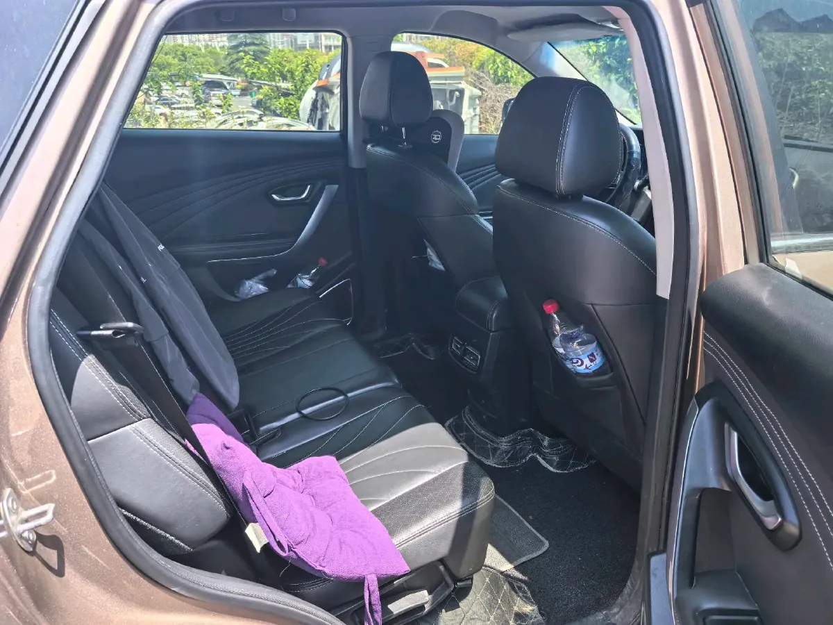 2018 Jetour X70 1.5T 147HP L4 5MT,autocango,china used car exporter,china ev exporter,chinese used car exporter,chinese used ev exporter