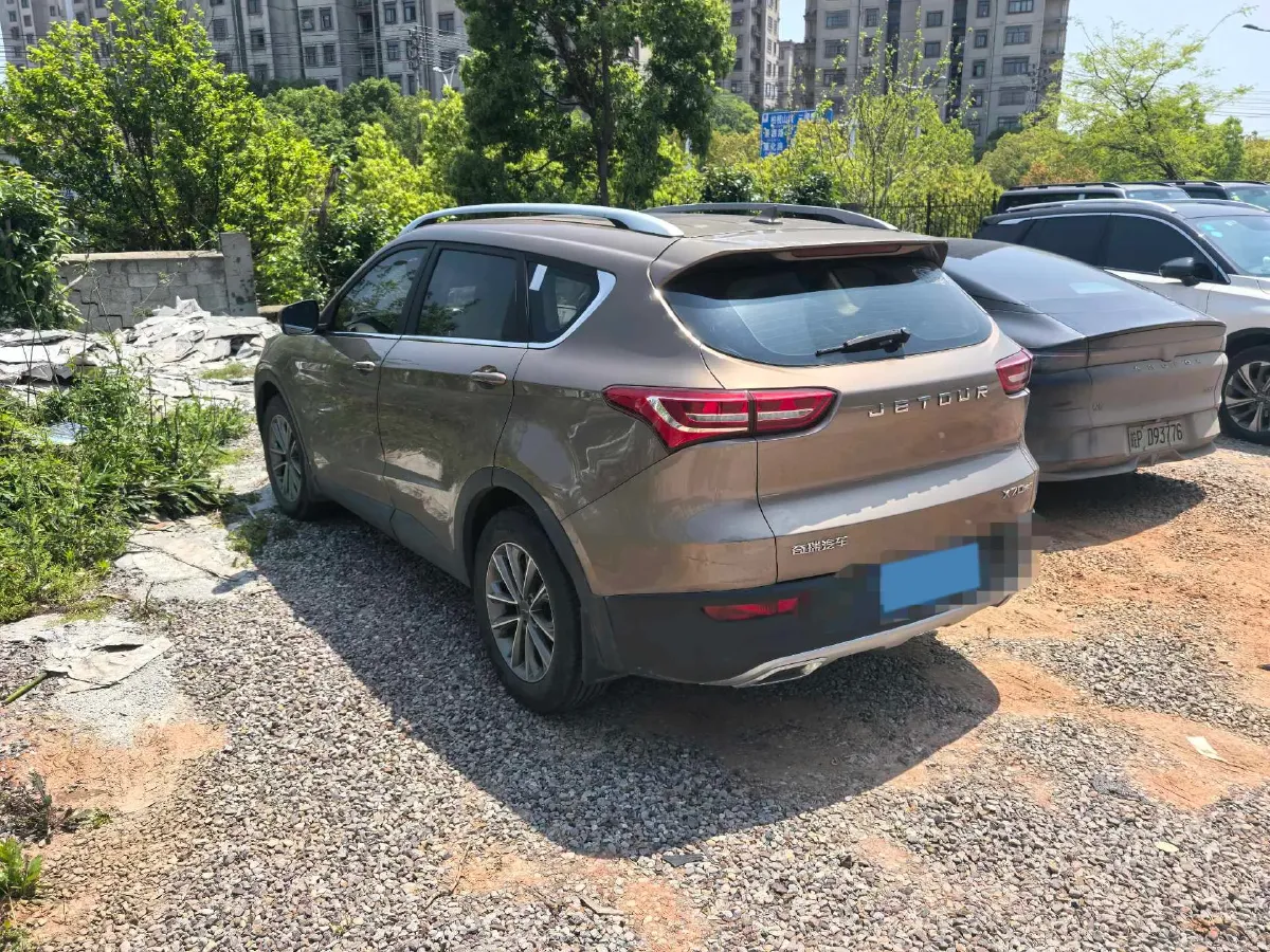 2018 Jetour X70 1.5T 147HP L4 5MT,autocango,china used car exporter,china ev exporter,chinese used car exporter,chinese used ev exporter