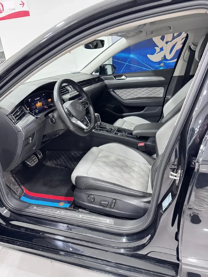2023 Volkswagen Magotan 2.0T 186HP L4 7DCT,autocango,china used car exporter,china ev exporter,chinese used car exporter,chinese used ev exporter