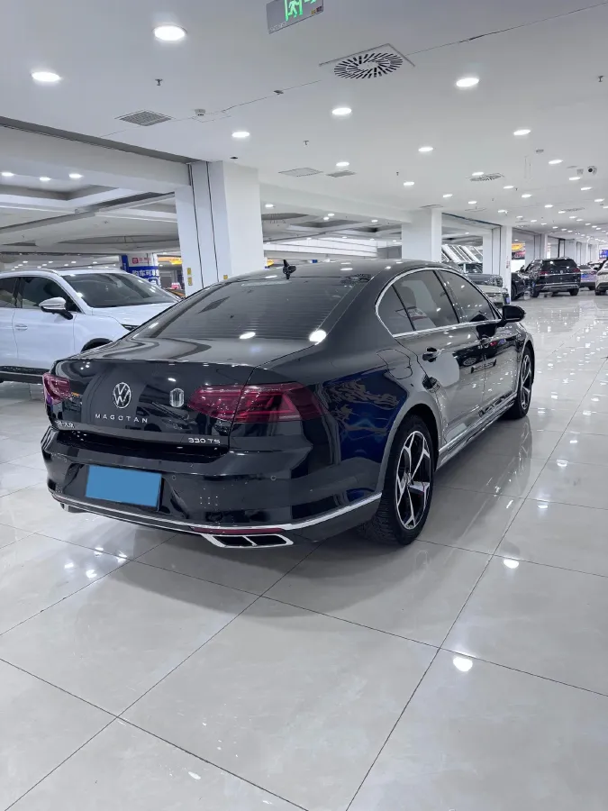 2023 Volkswagen Magotan 2.0T 186HP L4 7DCT,autocango,china used car exporter,china ev exporter,chinese used car exporter,chinese used ev exporter