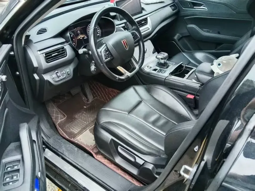 2022 HongQi H5 1.5T 169HP L4 7DCT,autocango,china used car exporter,china ev exporter,chinese used car exporter,chinese used ev exporter