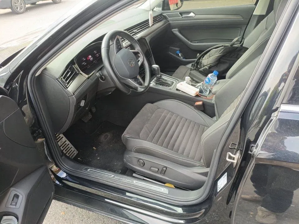 2021 Volkswagen Magotan 2.0T 186HP L4 7DCT,autocango,china used car exporter,china ev exporter,chinese used car exporter,chinese used ev exporter