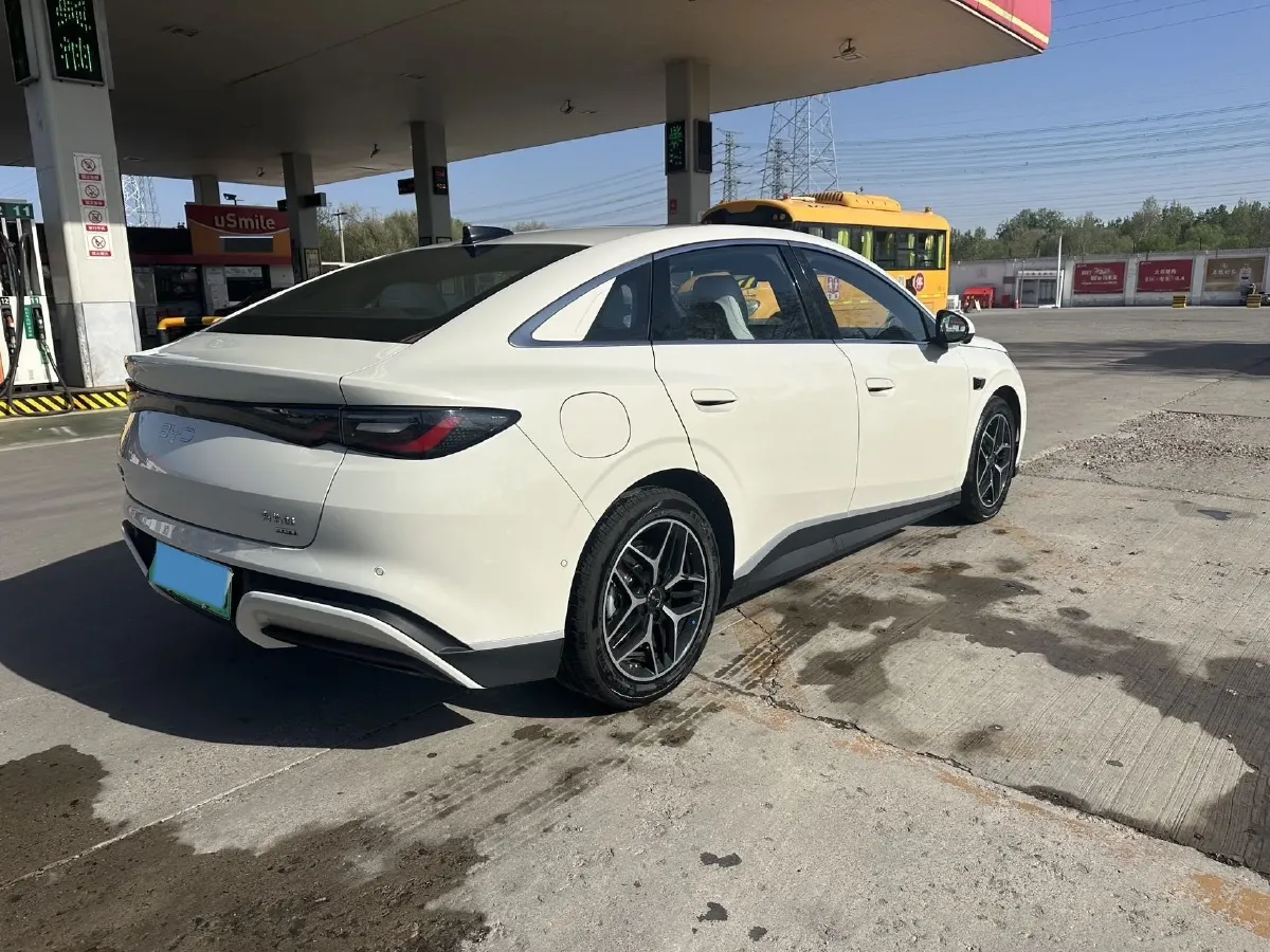 2025 BYD Seal06 BEV,autocango,china used car exporter,china ev exporter,chinese used car exporter,chinese used ev exporter