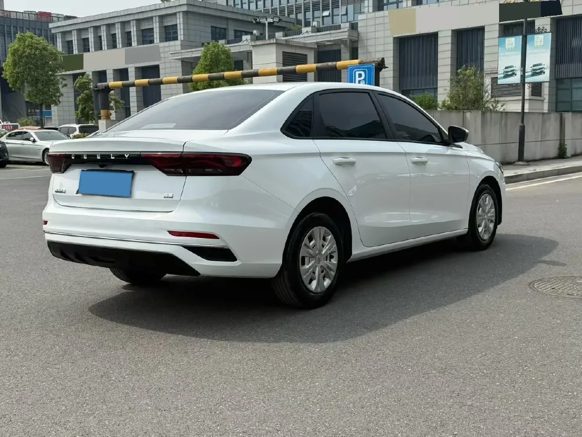 2026 Geely Emgrand 1.5L 120HP L4 5MT,autocango,china used car exporter,china ev exporter,chinese used car exporter,chinese used ev exporter
