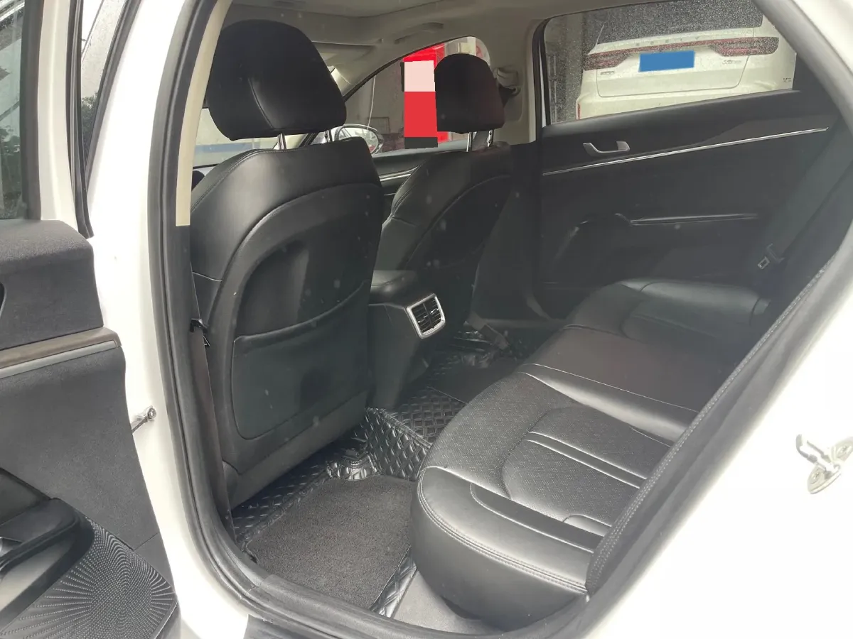 2020 Kia K5 1.5T 170HP L4 7DCT,autocango,china used car exporter,china ev exporter,chinese used car exporter,chinese used ev exporter