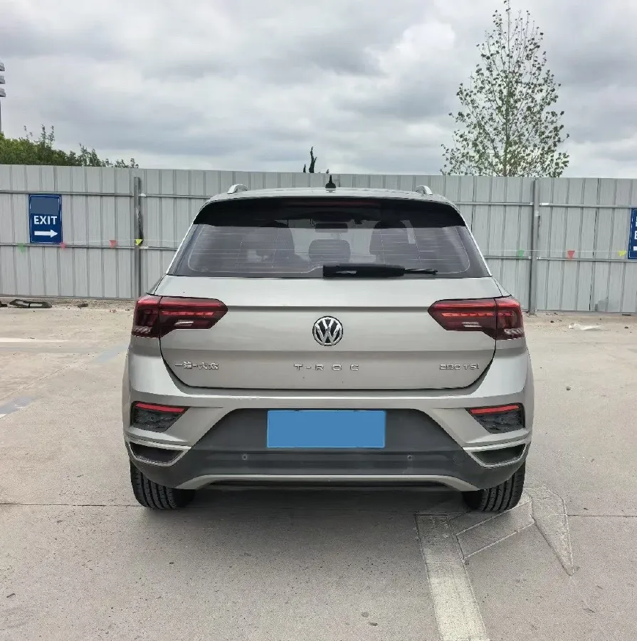 2020 Volkswagen T-Roc 1.4T 150HP L4 7DCT,autocango,china used car exporter,china ev exporter,chinese used car exporter,chinese used ev exporter