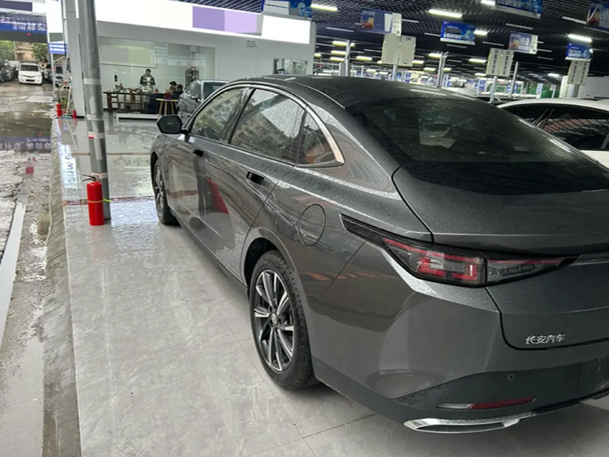 2024 ChangAn Eado 1.5T 170HP L4 7DCT,autocango,china used car exporter,china ev exporter,chinese used car exporter,chinese used ev exporter