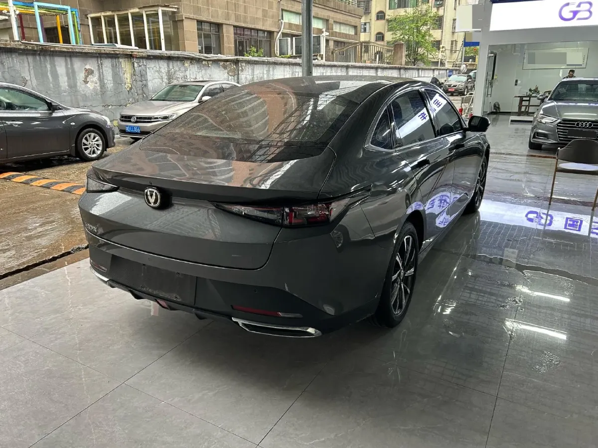 2024 ChangAn Eado 1.5T 170HP L4 7DCT,autocango,china used car exporter,china ev exporter,chinese used car exporter,chinese used ev exporter