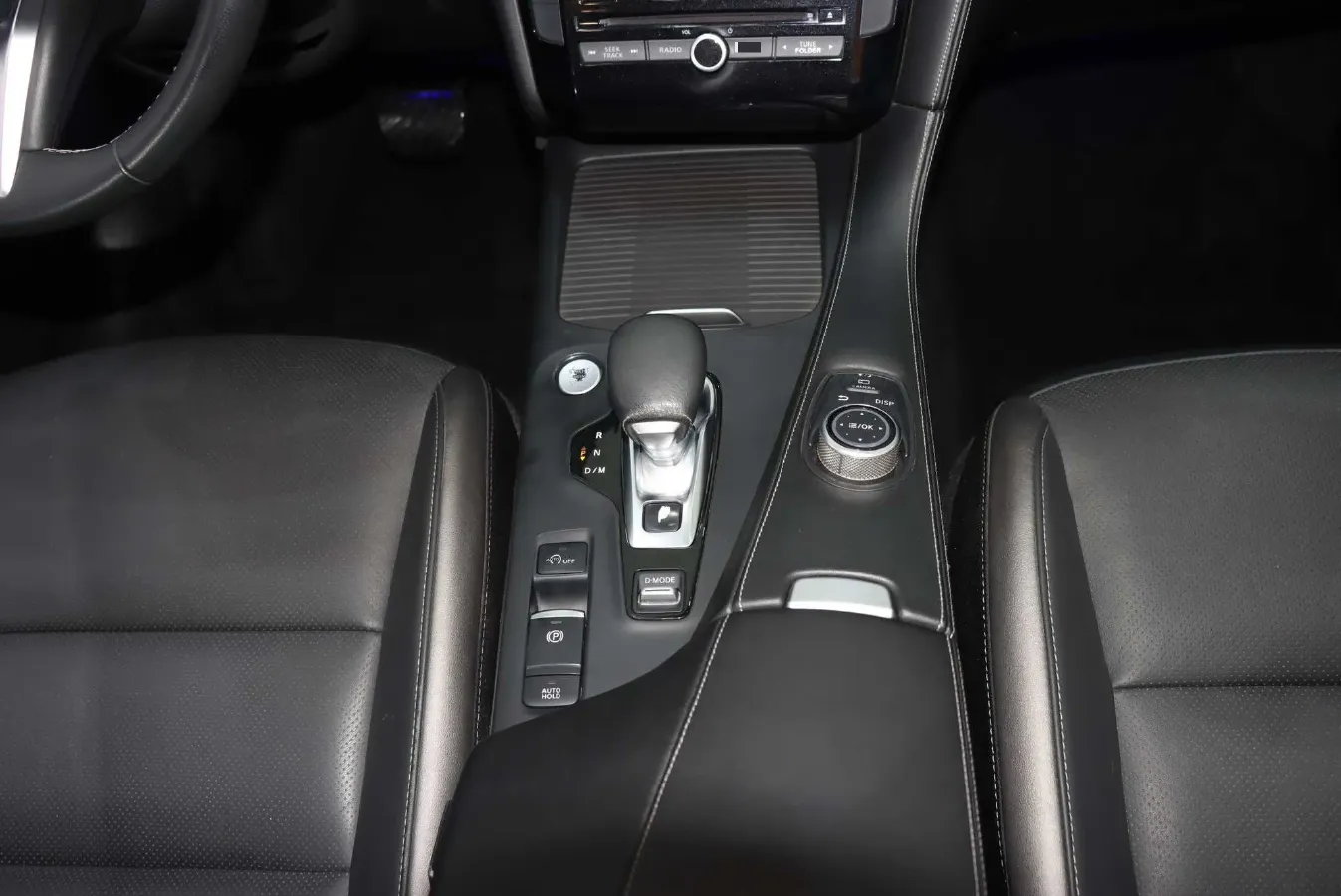 2020 Infiniti QX50 2.0T 261HP L4 CVT,autocango,china used car exporter,china ev exporter,chinese used car exporter,chinese used ev exporter