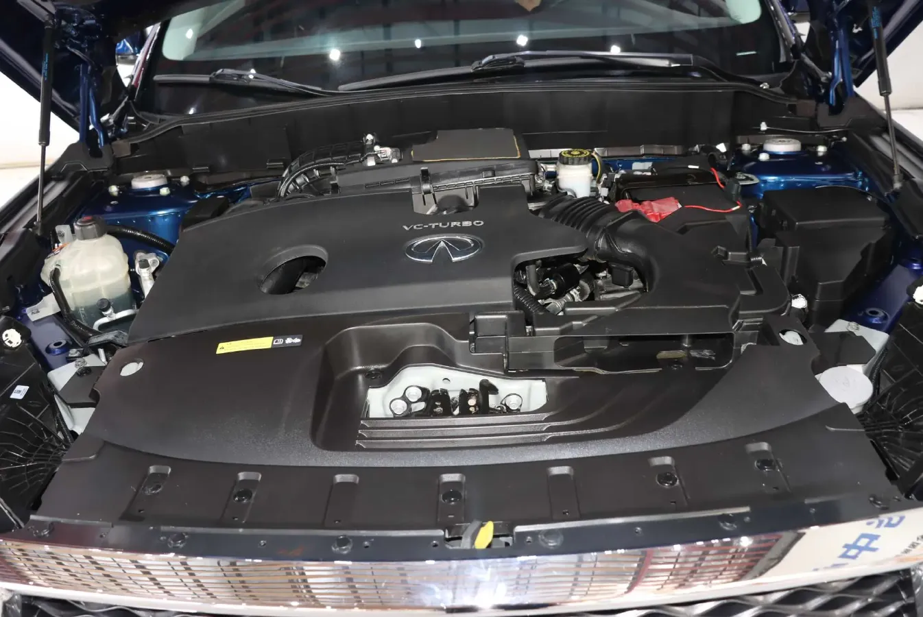 2020 Infiniti QX50 2.0T 261HP L4 CVT,autocango,china used car exporter,china ev exporter,chinese used car exporter,chinese used ev exporter