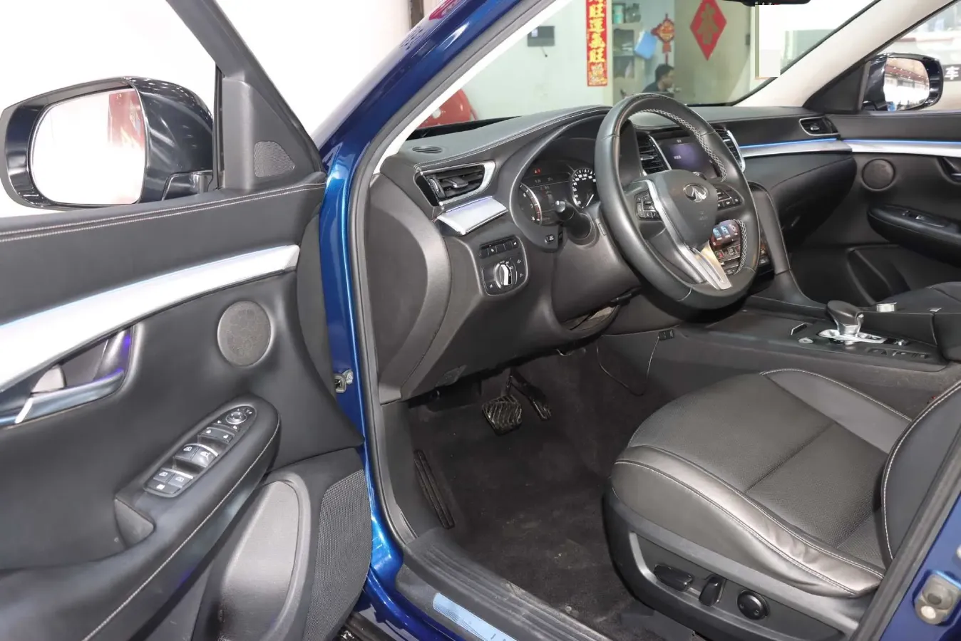 2020 Infiniti QX50 2.0T 261HP L4 CVT,autocango,china used car exporter,china ev exporter,chinese used car exporter,chinese used ev exporter