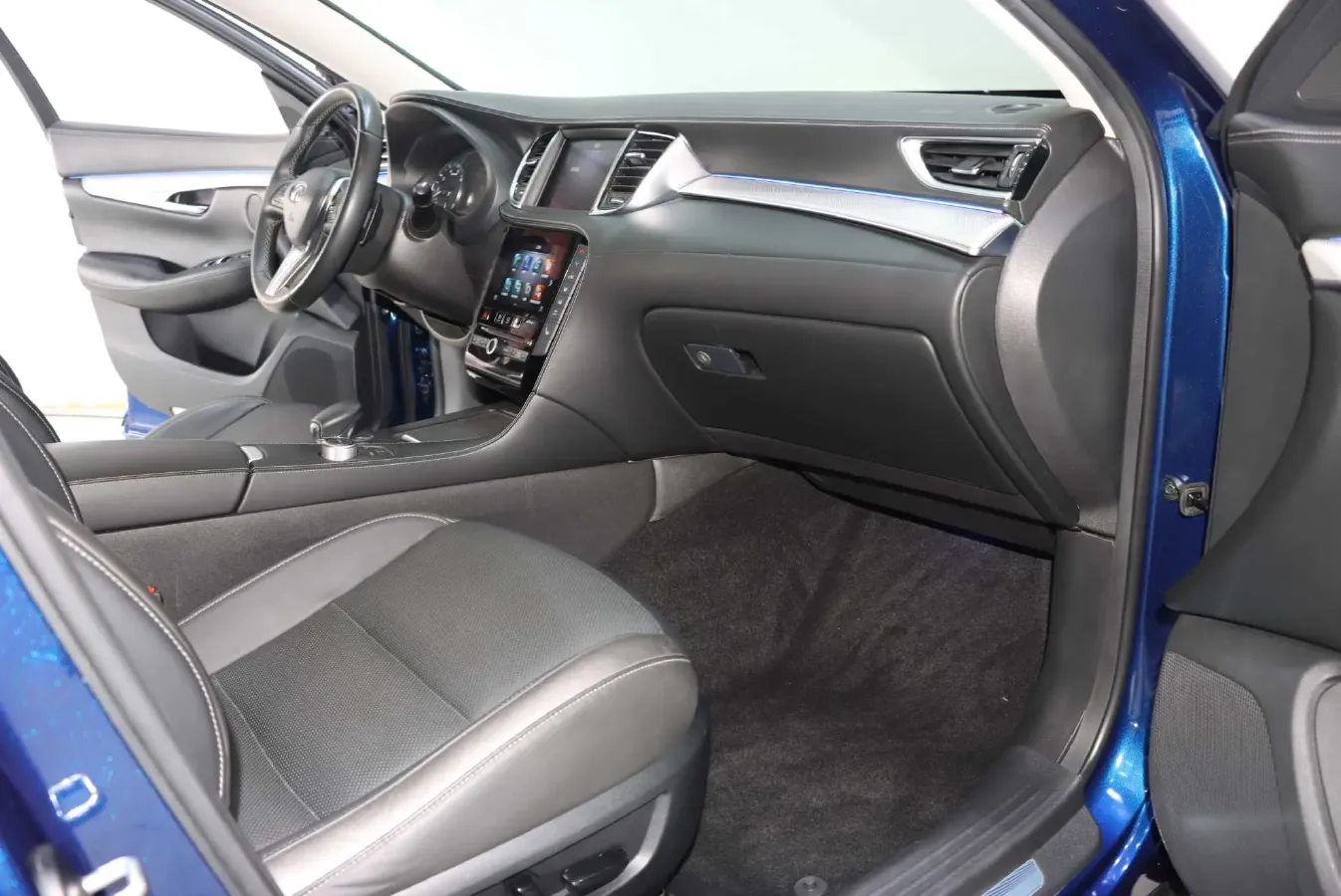 2020 Infiniti QX50 2.0T 261HP L4 CVT,autocango,china used car exporter,china ev exporter,chinese used car exporter,chinese used ev exporter