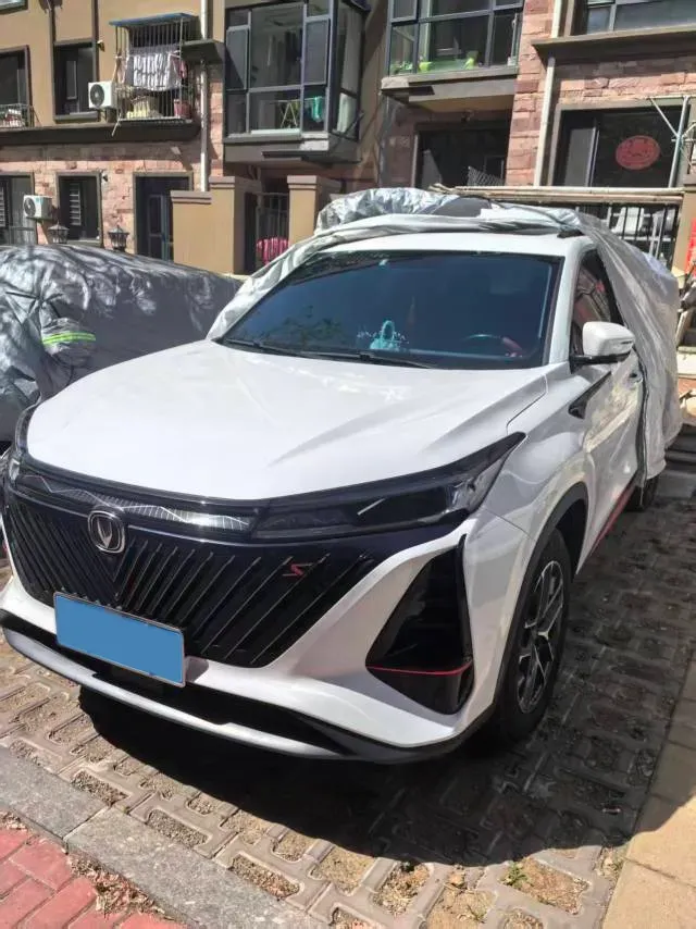 2022 ChangAn CS75 Plus 1.5T 178HP L4 6AT,autocango,china used car exporter,china ev exporter,chinese used car exporter,chinese used ev exporter