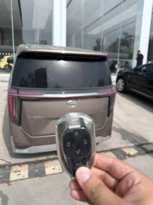 2023 GAC Trumpchi M8 2.0T 252HP L4 8AT,autocango,china used car exporter,china ev exporter,chinese used car exporter,chinese used ev exporter