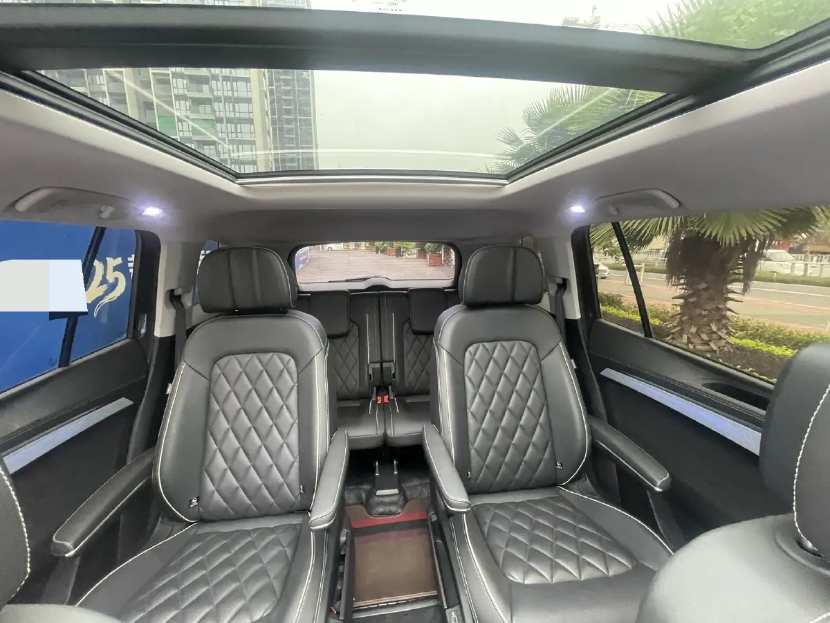 2022 Volkswagen Talagon 2.5T 299HP V6 7DCT,autocango,china used car exporter,china ev exporter,chinese used car exporter,chinese used ev exporter