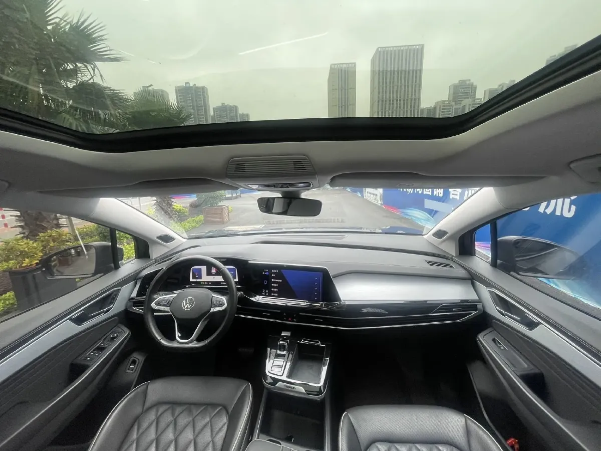 2022 Volkswagen Talagon 2.5T 299HP V6 7DCT,autocango,china used car exporter,china ev exporter,chinese used car exporter,chinese used ev exporter