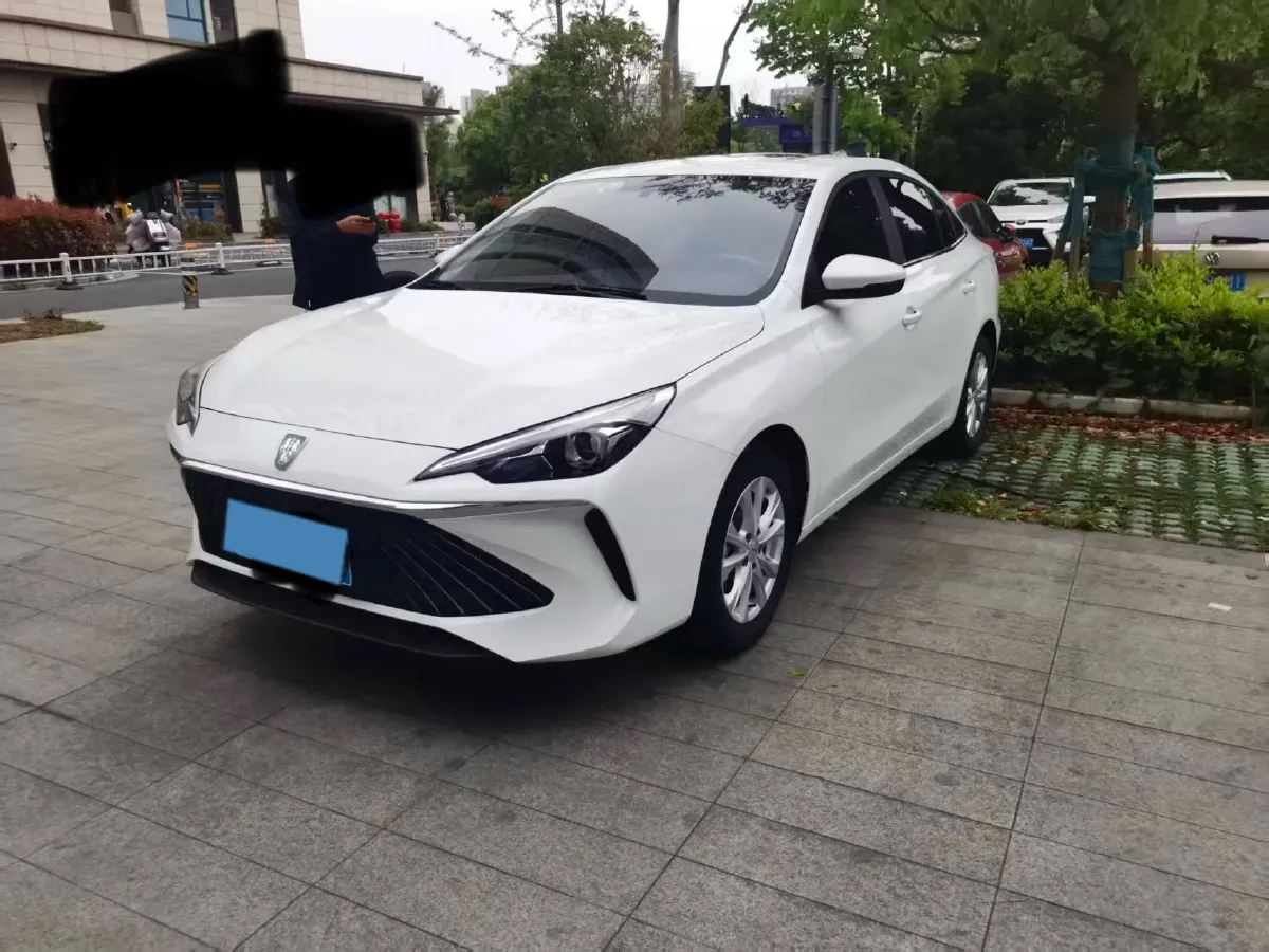 2023 Roewe i5 1.5L 129HP L4 CVT,autocango,china used car exporter,china ev exporter,chinese used car exporter,chinese used ev exporter