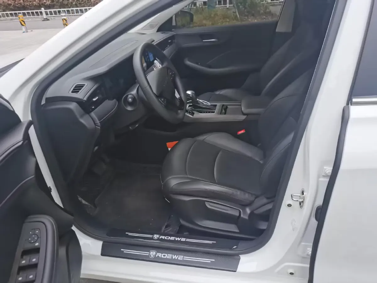 2023 Roewe i5 1.5L 129HP L4 CVT,autocango,china used car exporter,china ev exporter,chinese used car exporter,chinese used ev exporter