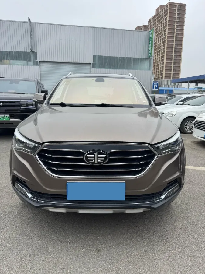 2019 Bestune X40 1.6L 114HP L4 5MT,autocango,china used car exporter,china ev exporter,chinese used car exporter,chinese used ev exporter