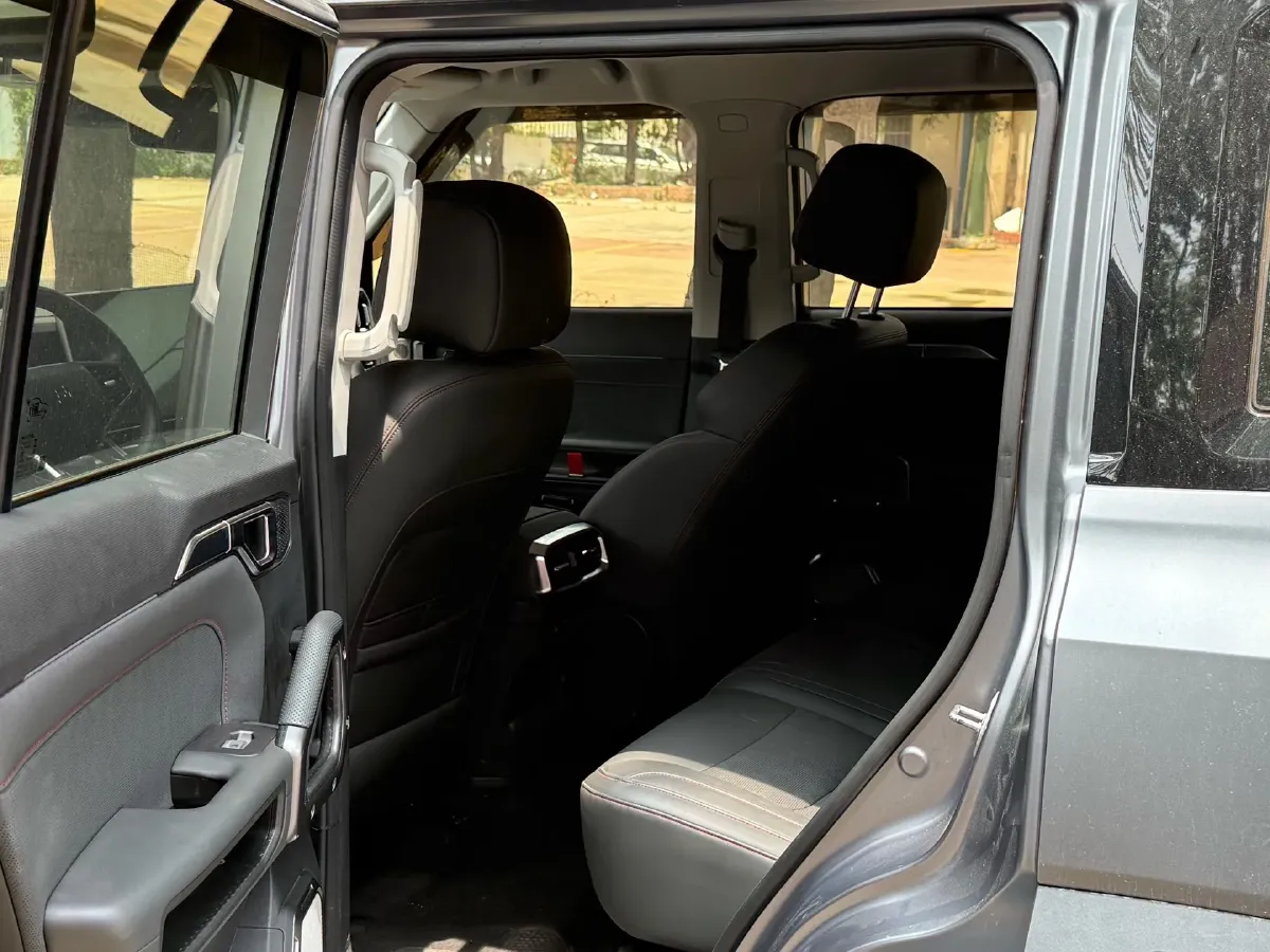 2023 Jetour Traveller 2.0T 254HP L4 8AT,autocango,china used car exporter,china ev exporter,chinese used car exporter,chinese used ev exporter