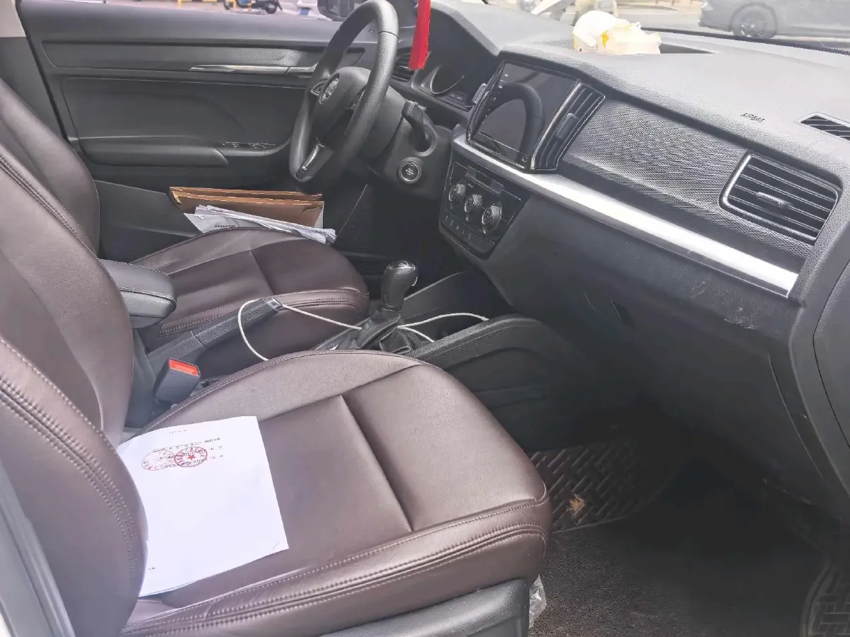 2021 Skoda Kamiq 1.5L 112HP L4 6AT,autocango,china used car exporter,china ev exporter,chinese used car exporter,chinese used ev exporter