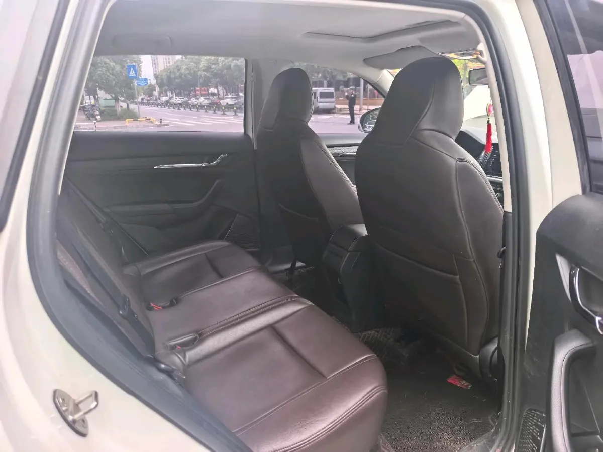 2021 Skoda Kamiq 1.5L 112HP L4 6AT,autocango,china used car exporter,china ev exporter,chinese used car exporter,chinese used ev exporter