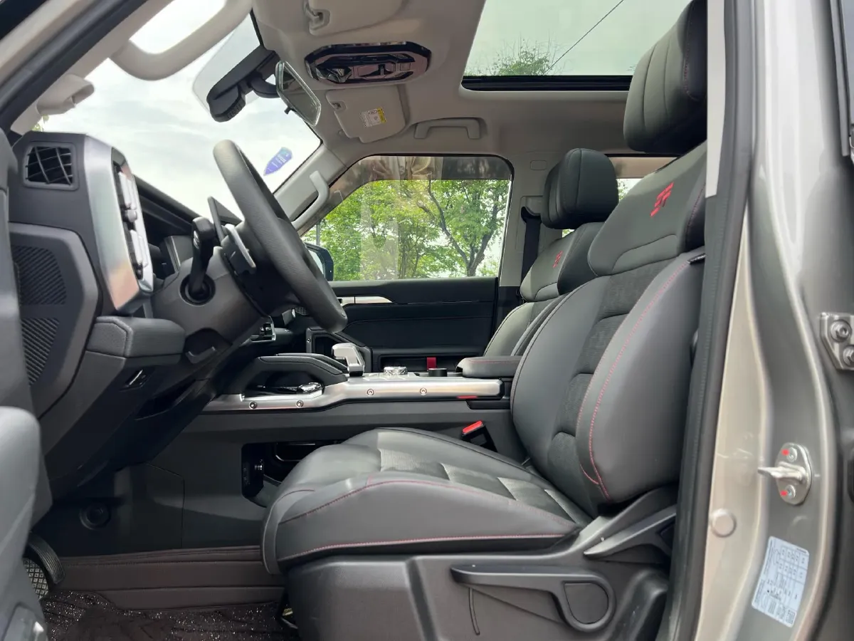 2023 Jetour Traveller 1.5T 184HP L4 7DCT,autocango,china used car exporter,china ev exporter,chinese used car exporter,chinese used ev exporter