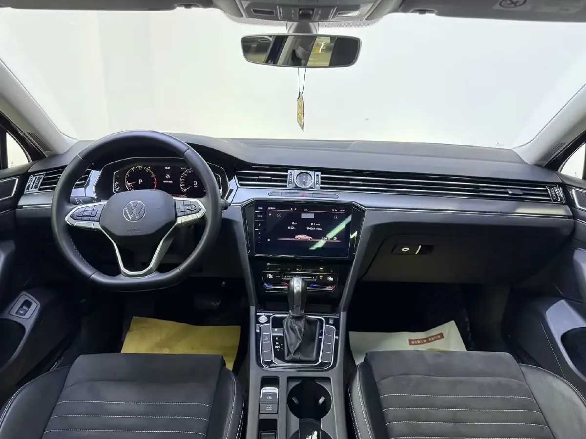 2020 Volkswagen Magotan 2.0T 186HP L4 7DCT,autocango,china used car exporter,china ev exporter,chinese used car exporter,chinese used ev exporter