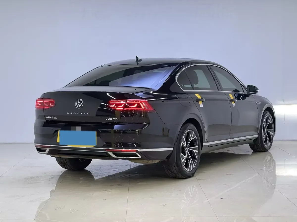 2020 Volkswagen Magotan 2.0T 186HP L4 7DCT,autocango,china used car exporter,china ev exporter,chinese used car exporter,chinese used ev exporter