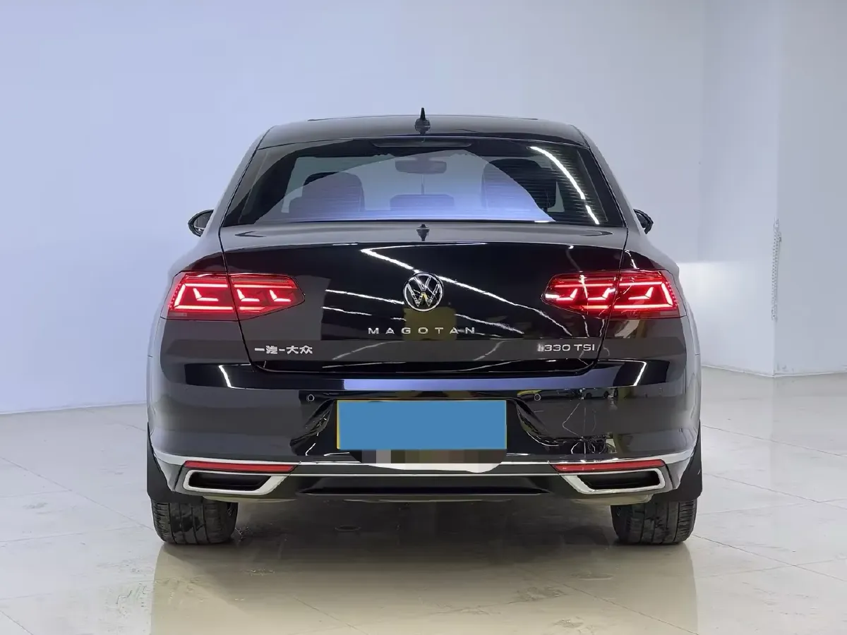2020 Volkswagen Magotan 2.0T 186HP L4 7DCT,autocango,china used car exporter,china ev exporter,chinese used car exporter,chinese used ev exporter