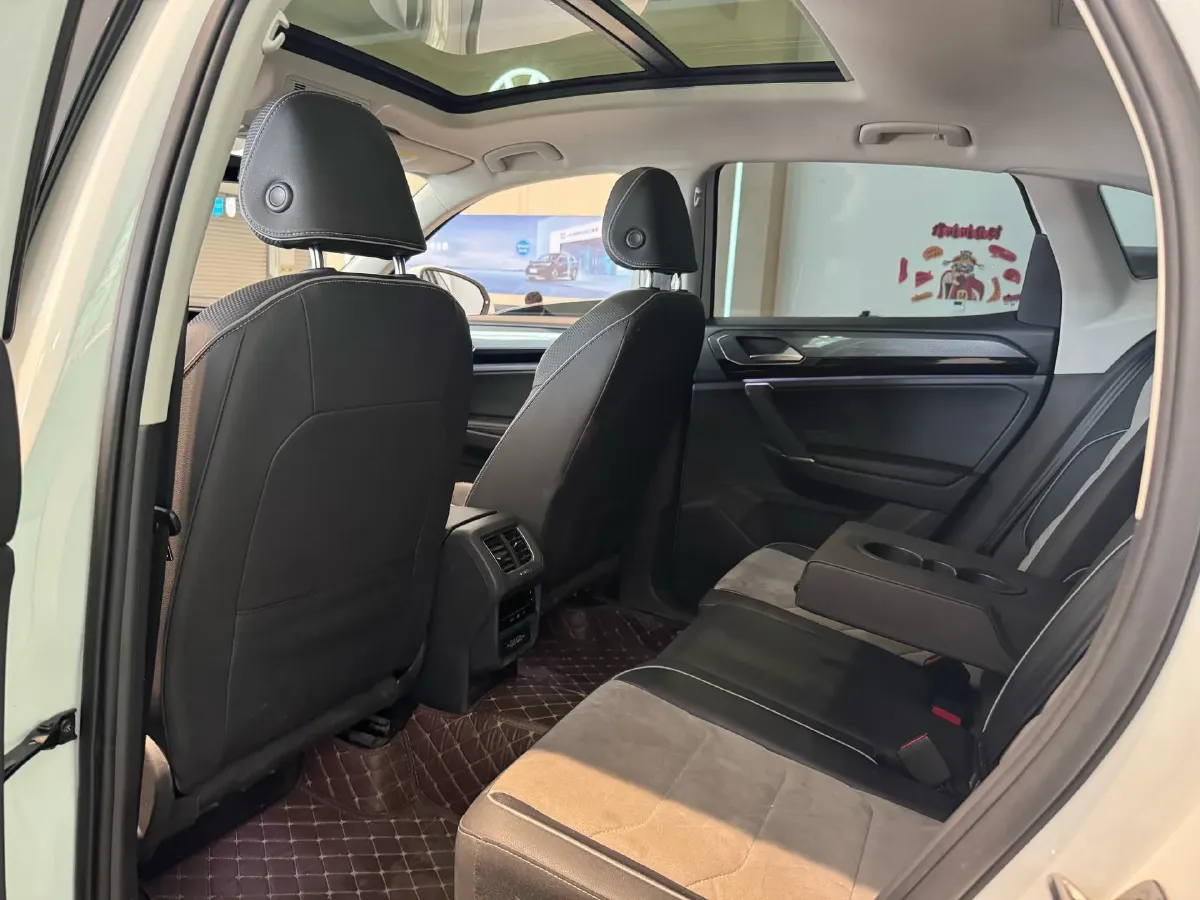 2020 Volkswagen Tayron X 2.0T 186HP L4 7DCT,autocango,china used car exporter,china ev exporter,chinese used car exporter,chinese used ev exporter