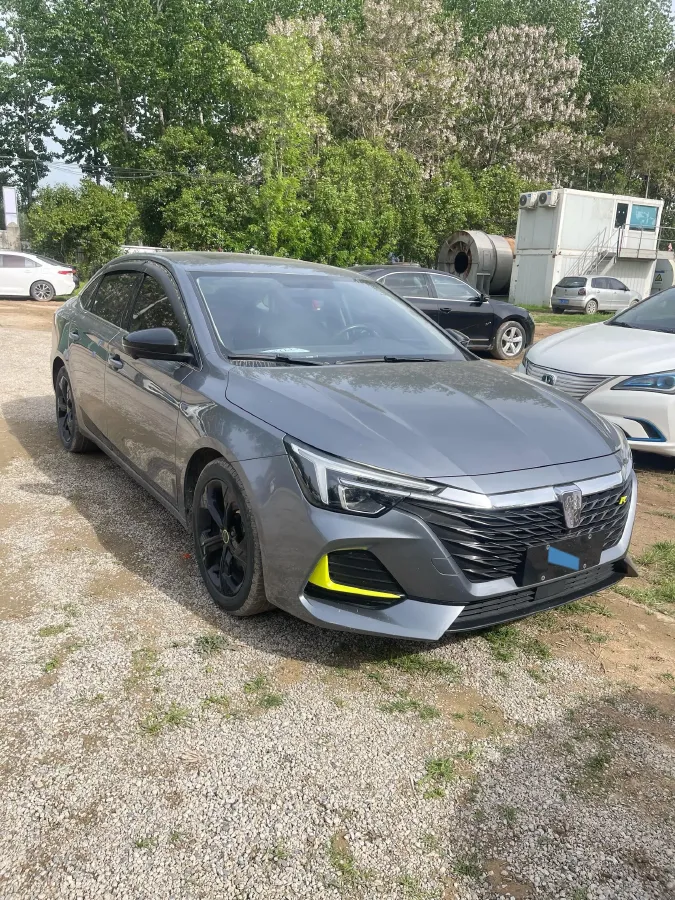 2021 Roewe i6 MAX 1.5T 169HP L4 AMT PHEV,autocango,china used car exporter,china ev exporter,chinese used car exporter,chinese used ev exporter