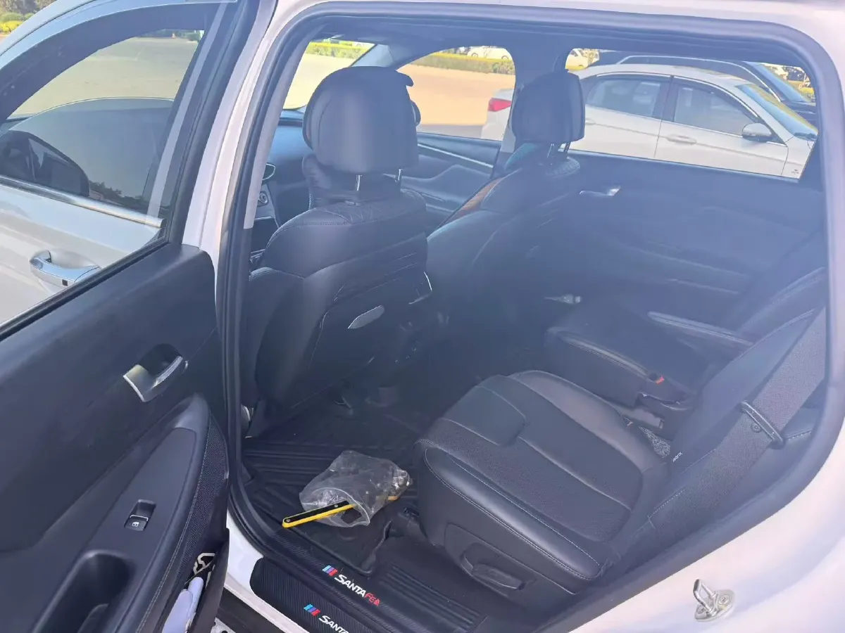 2019 Hyundai Santafe 2.0T 240HP L4 8AT,autocango,china used car exporter,china ev exporter,chinese used car exporter,chinese used ev exporter