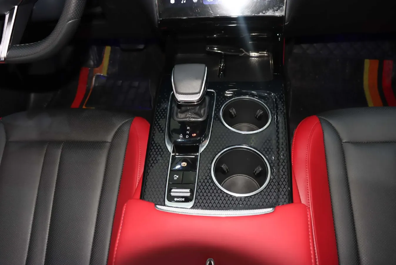 2023 HongQi HS3 1.5T 169HP L4 7DCT,autocango,china used car exporter,china ev exporter,chinese used car exporter,chinese used ev exporter