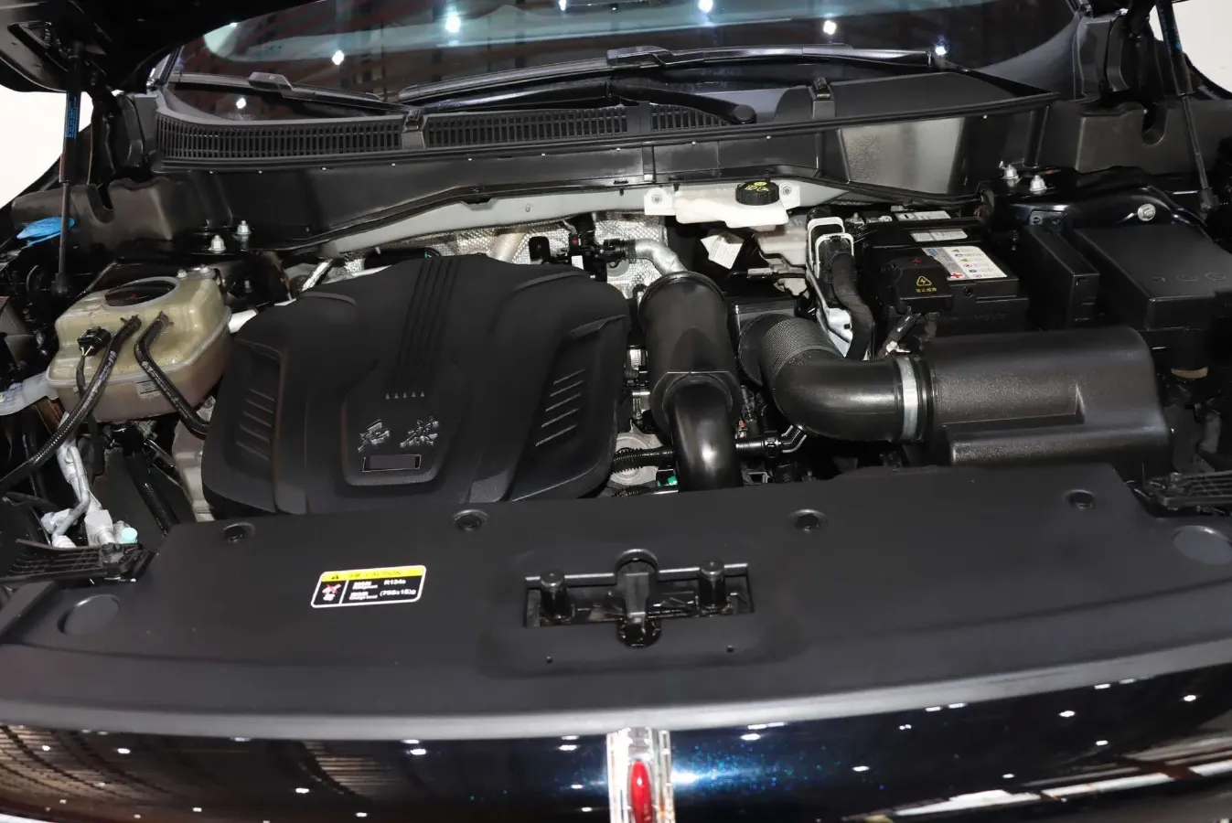 2023 HongQi HS3 1.5T 169HP L4 7DCT,autocango,china used car exporter,china ev exporter,chinese used car exporter,chinese used ev exporter