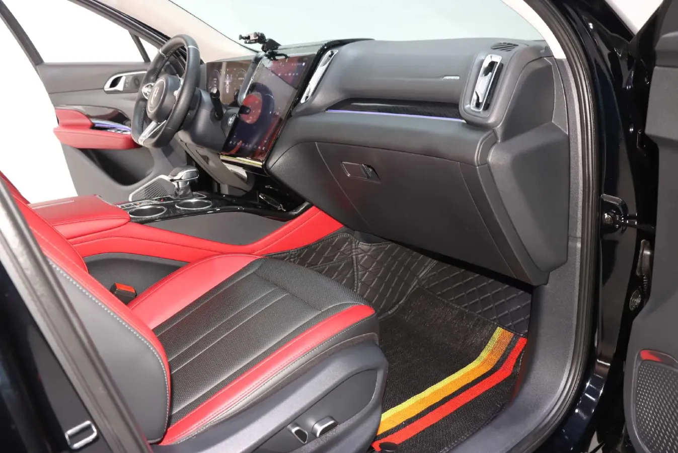 2023 HongQi HS3 1.5T 169HP L4 7DCT,autocango,china used car exporter,china ev exporter,chinese used car exporter,chinese used ev exporter