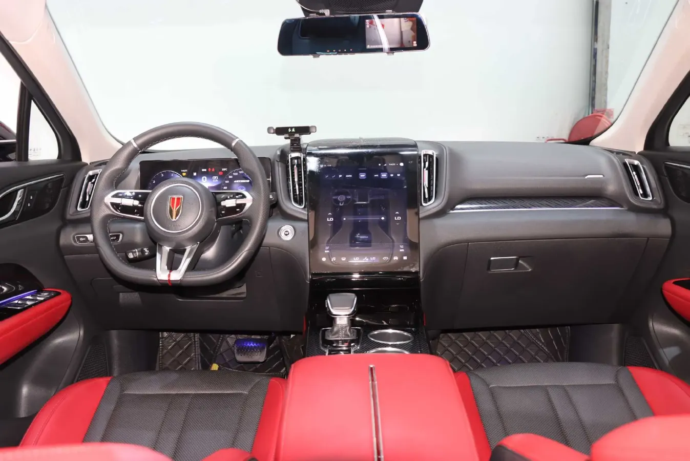 2023 HongQi HS3 1.5T 169HP L4 7DCT,autocango,china used car exporter,china ev exporter,chinese used car exporter,chinese used ev exporter