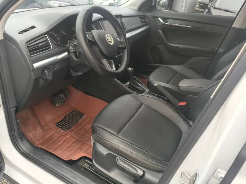 2025 Skoda Kamiq 1.5L 109HP L4 6AT,autocango,china used car exporter,china ev exporter,chinese used car exporter,chinese used ev exporter