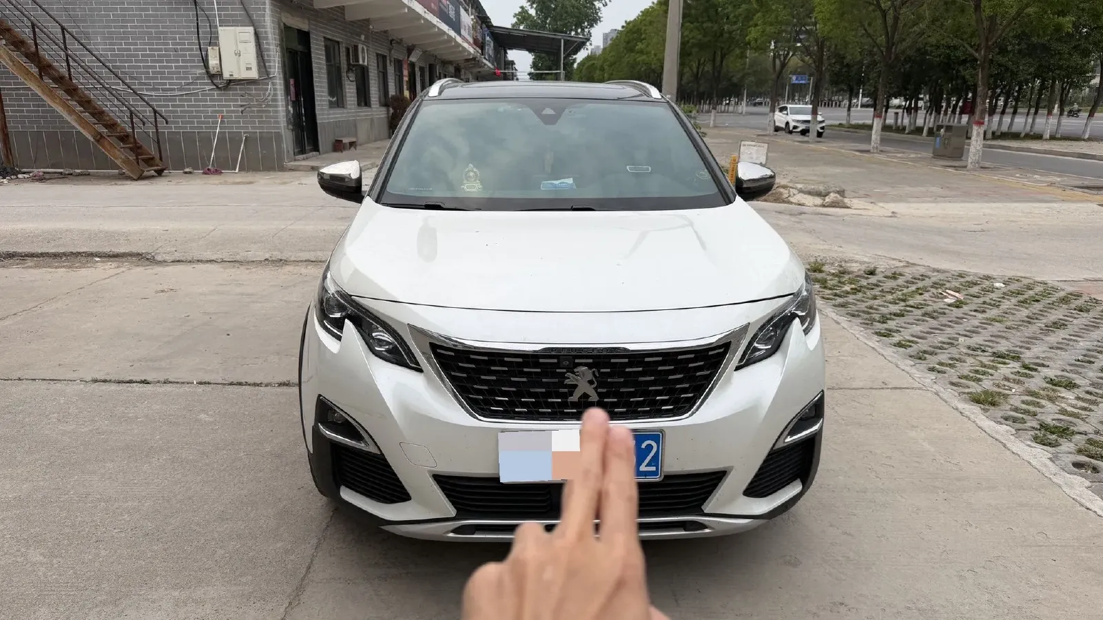 2017 Peugeot 5008 1.8T 204HP L4 6AT,autocango,china used car exporter,china ev exporter,chinese used car exporter,chinese used ev exporter