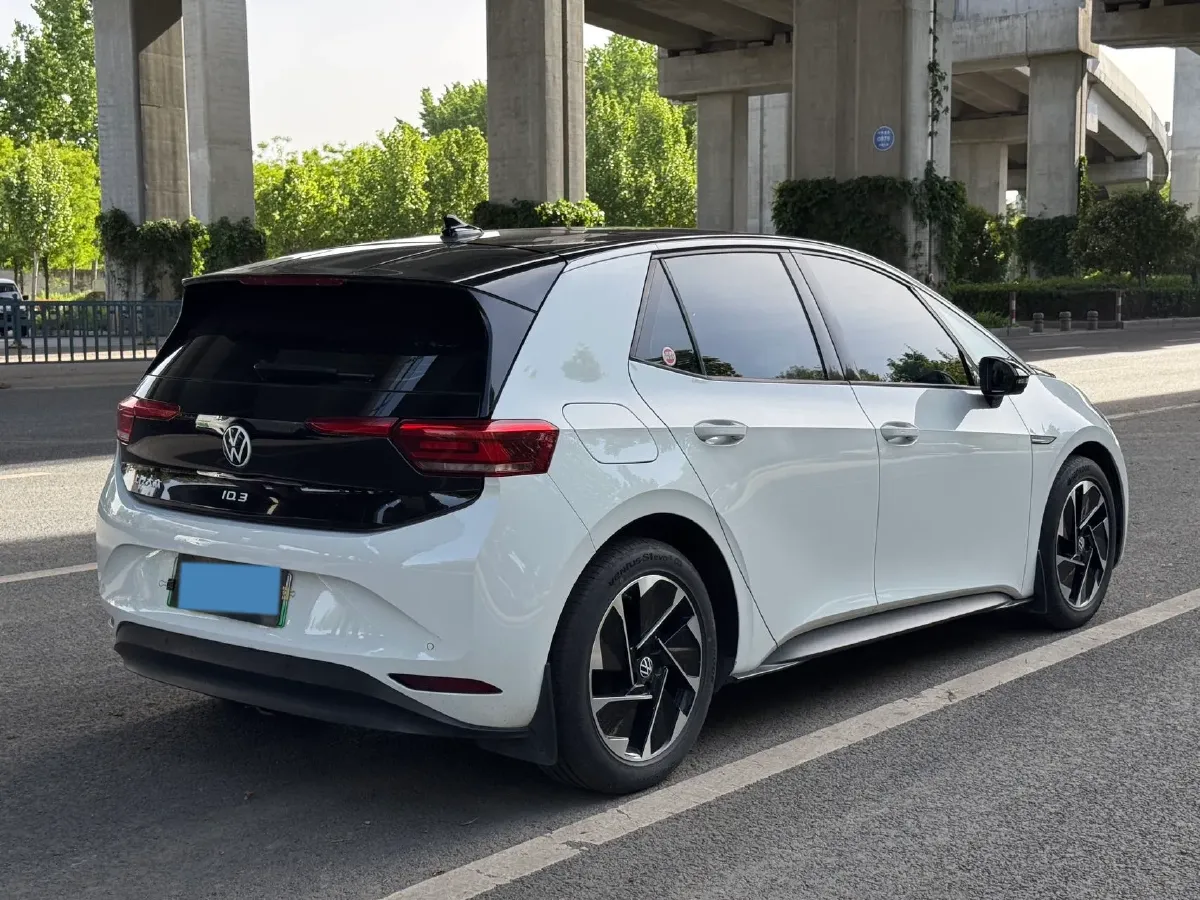 2025 Volkswagen ID.3 BEV 53.6KWH,autocango,china used car exporter,china ev exporter,chinese used car exporter,chinese used ev exporter