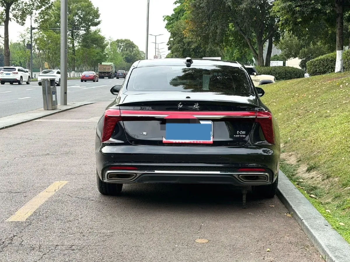 2022 HongQi H5 1.8T 197HP L4 6AT,autocango,china used car exporter,china ev exporter,chinese used car exporter,chinese used ev exporter