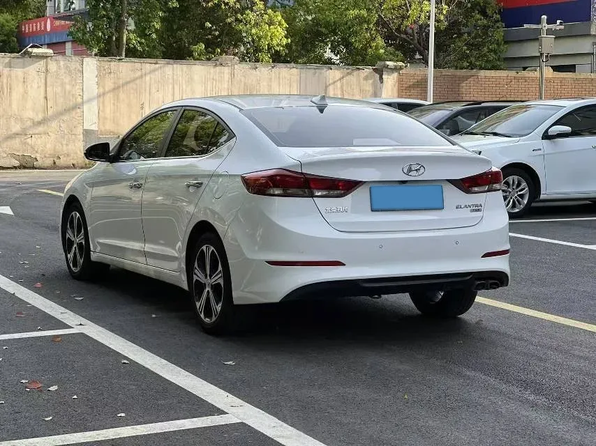 2018 Hyundai Elantra 1.4T 130HP L4 7DCT,autocango,china used car exporter,china ev exporter,chinese used car exporter,chinese used ev exporter