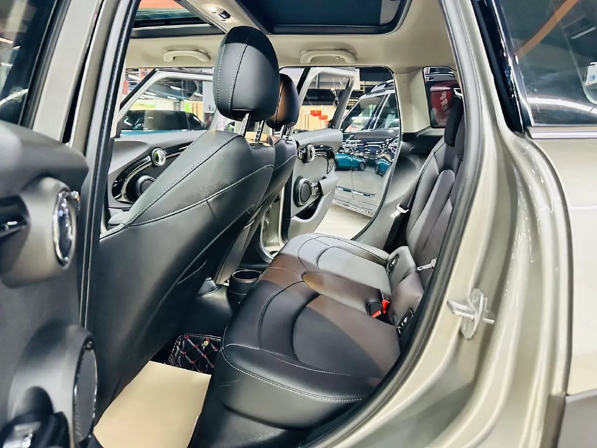 2020 MINI MINI 1.5T 136HP L3 7DCT,autocango,china used car exporter,china ev exporter,chinese used car exporter,chinese used ev exporter