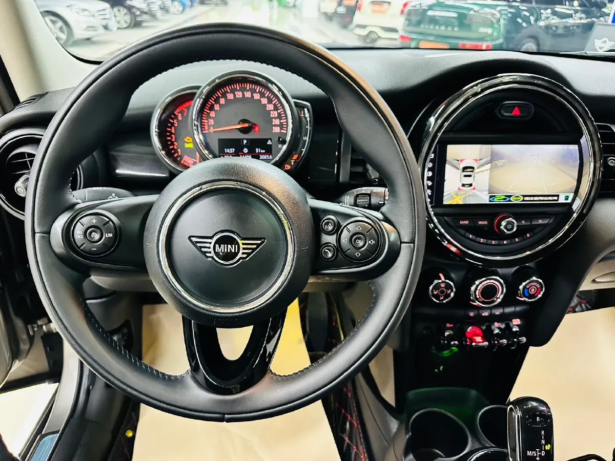 2020 MINI MINI 1.5T 136HP L3 7DCT,autocango,china used car exporter,china ev exporter,chinese used car exporter,chinese used ev exporter