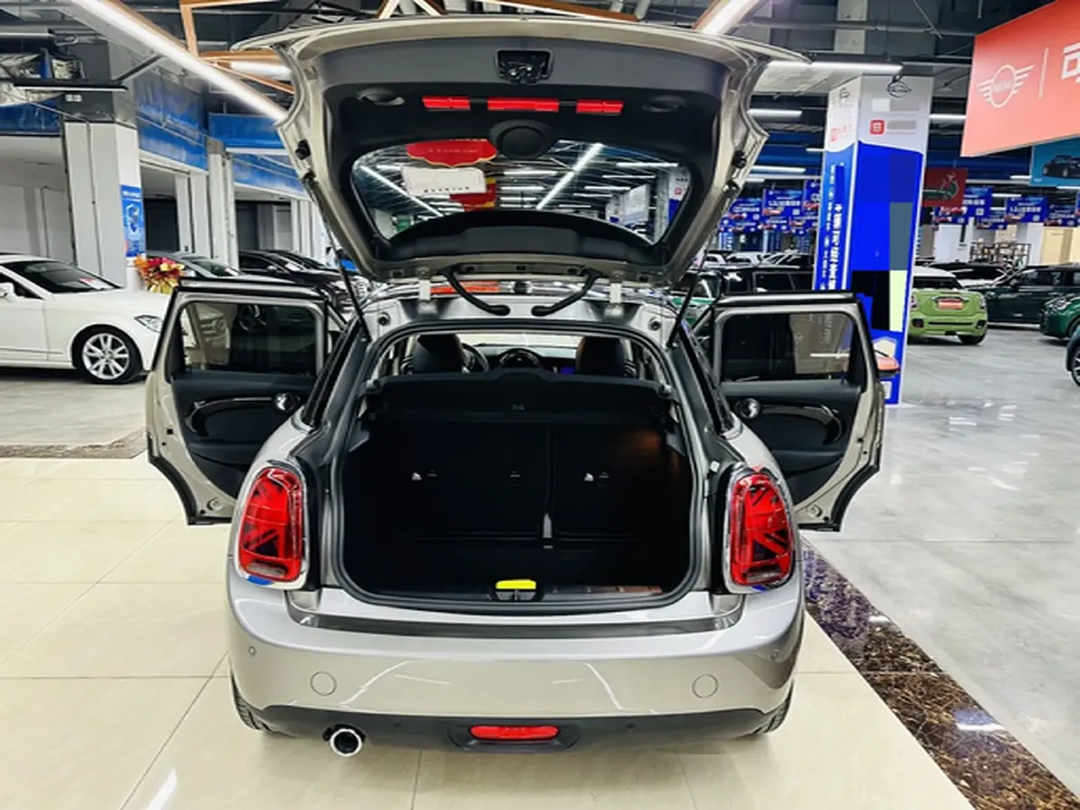 2020 MINI MINI 1.5T 136HP L3 7DCT,autocango,china used car exporter,china ev exporter,chinese used car exporter,chinese used ev exporter