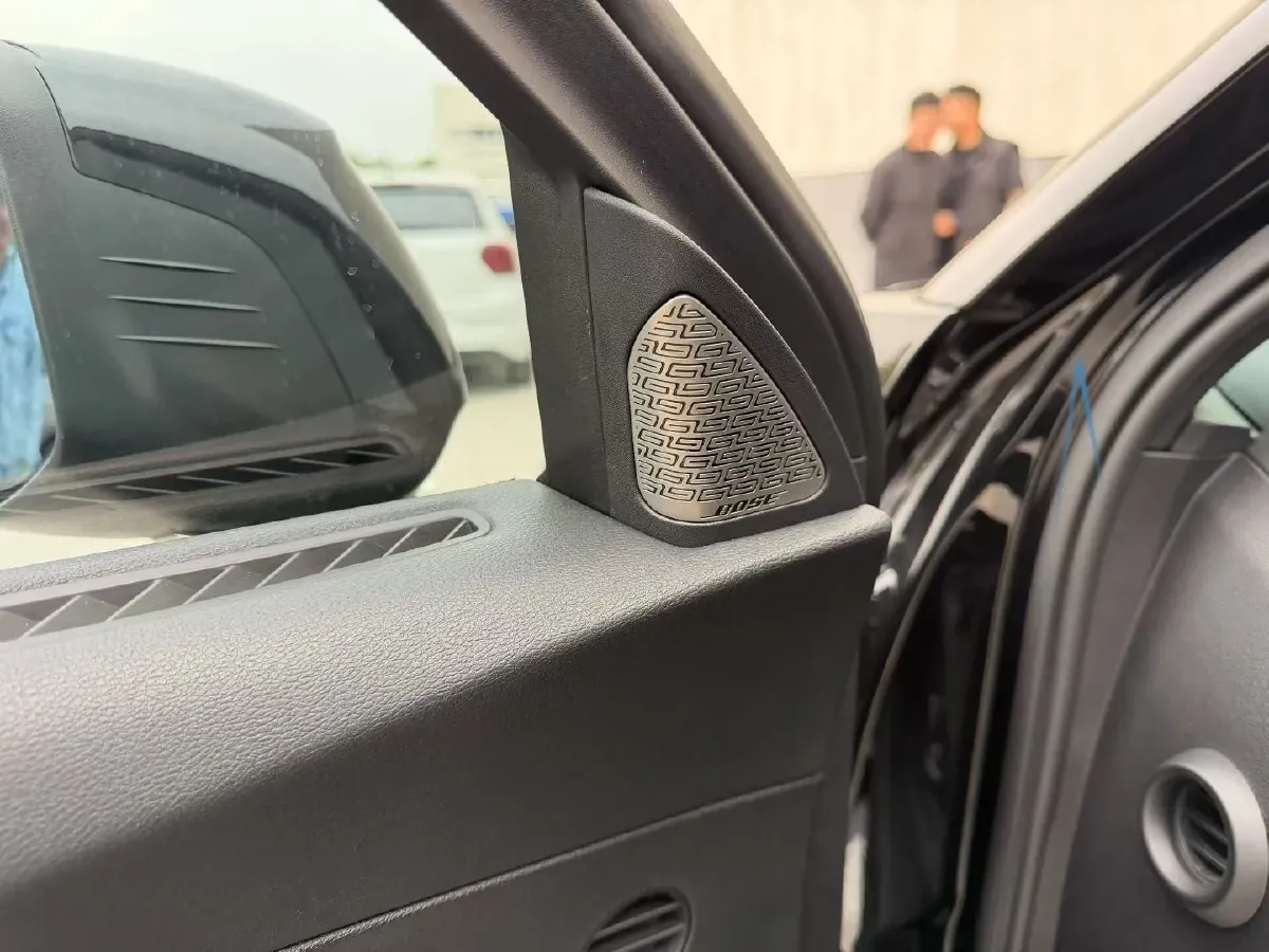 2019 Geely Tugella 2.0T 238HP L4 8AT,autocango,china used car exporter,china ev exporter,chinese used car exporter,chinese used ev exporter
