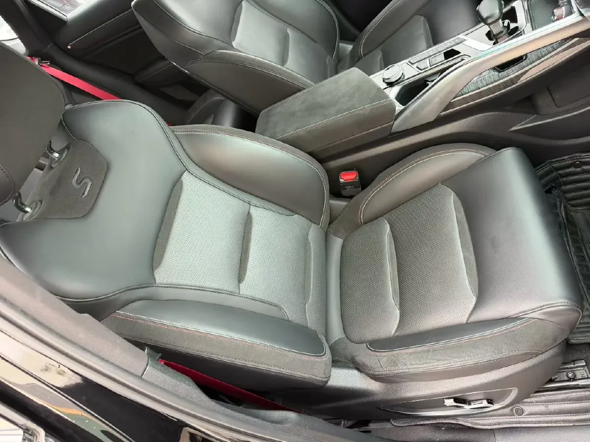 2019 Geely Tugella 2.0T 238HP L4 8AT,autocango,china used car exporter,china ev exporter,chinese used car exporter,chinese used ev exporter