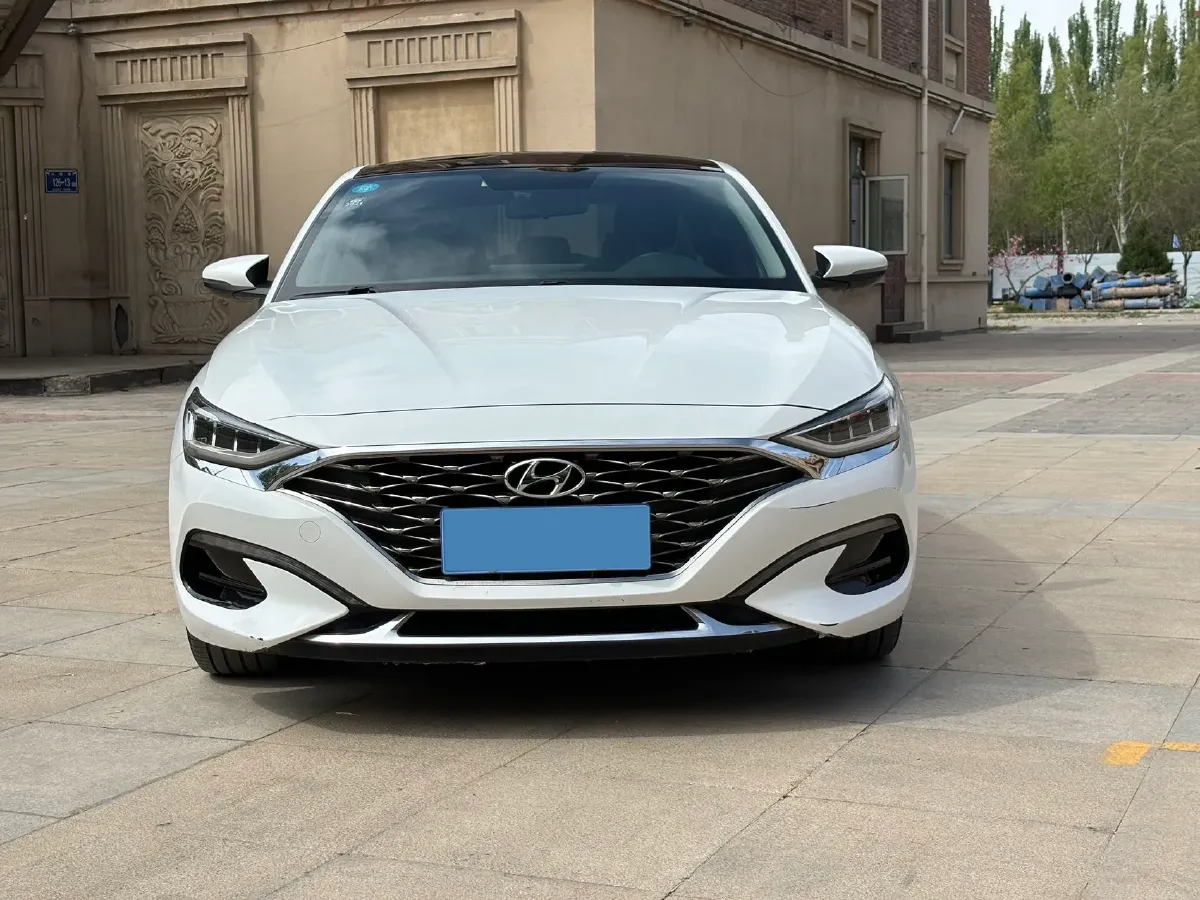 2019 Hyundai La Festa 1.6T 204HP L4 7DCT,autocango,china used car exporter,china ev exporter,chinese used car exporter,chinese used ev exporter
