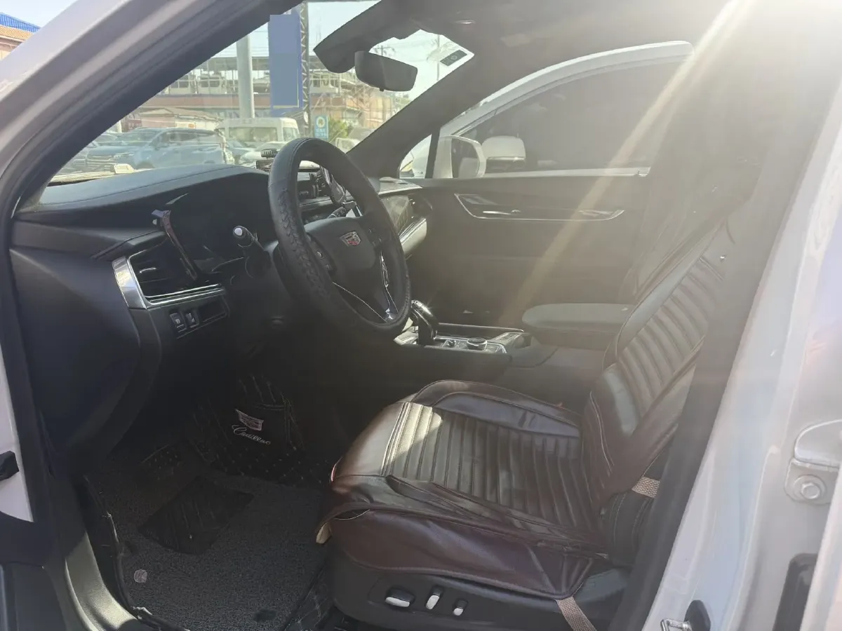 2020 Cadillac XT6 2.0T 237HP L4 9AT,autocango,china used car exporter,china ev exporter,chinese used car exporter,chinese used ev exporter