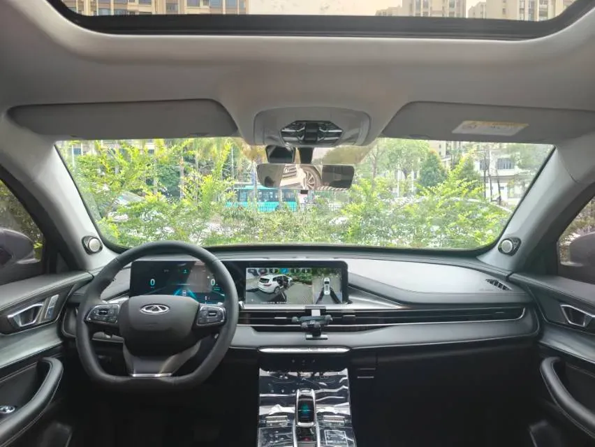 2022 Chery Tiggo 8 Plus 1.6T 197HP L4 7DCT,autocango,china used car exporter,china ev exporter,chinese used car exporter,chinese used ev exporter